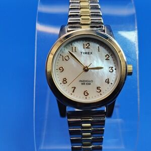 Vintage 2002 Timex Indiglo Real Mother of Pearl Dial 25mm Women's Quartz Watch